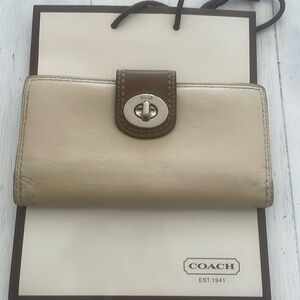 Coach wallet some peeling inside cream tan silver details
